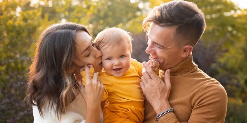 Gestación subrogada frente a la adopción y otras vías reproductivas. Surrogacy vs. Adoption and Other Reproductive Options